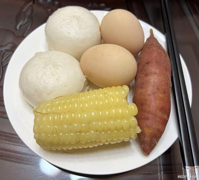 时光开启活力满满的一天麻将胡了2模拟器早餐(图1)